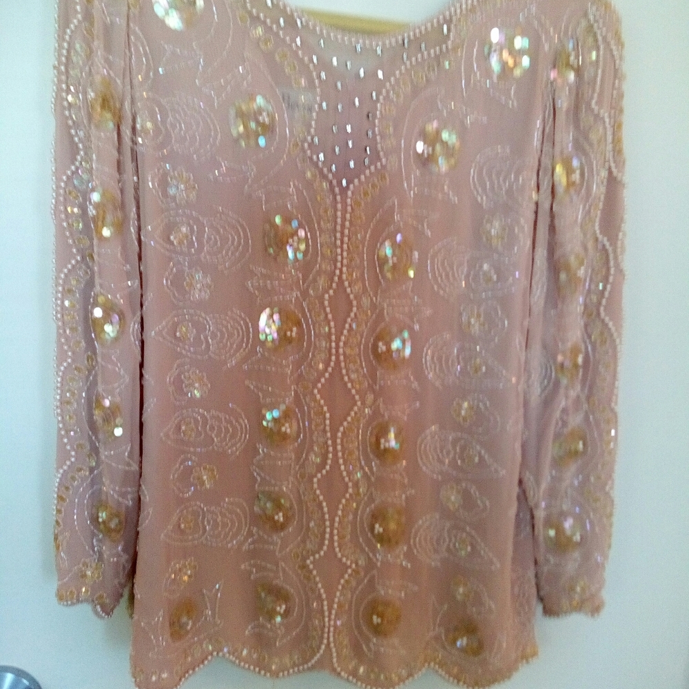 Top - Picture 2 of 4